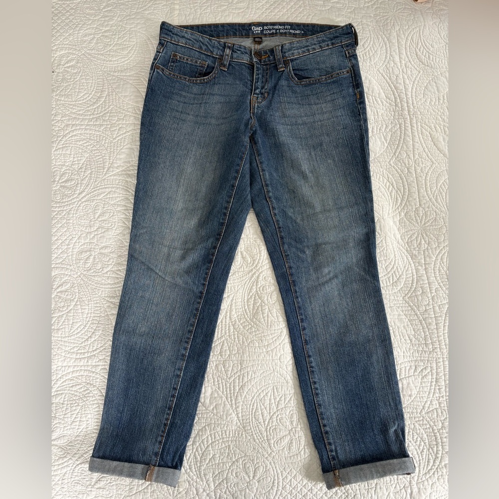 GAP Women's Boyfriend Fit 6/28R Jeans